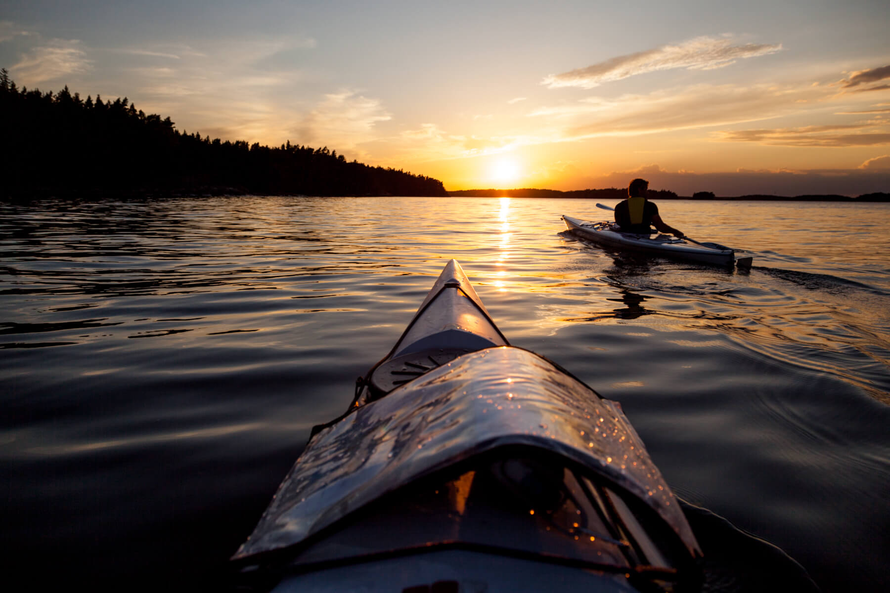 Excursion en kayak au coucher du soleil dans l'archipel de Stockholm Suédois